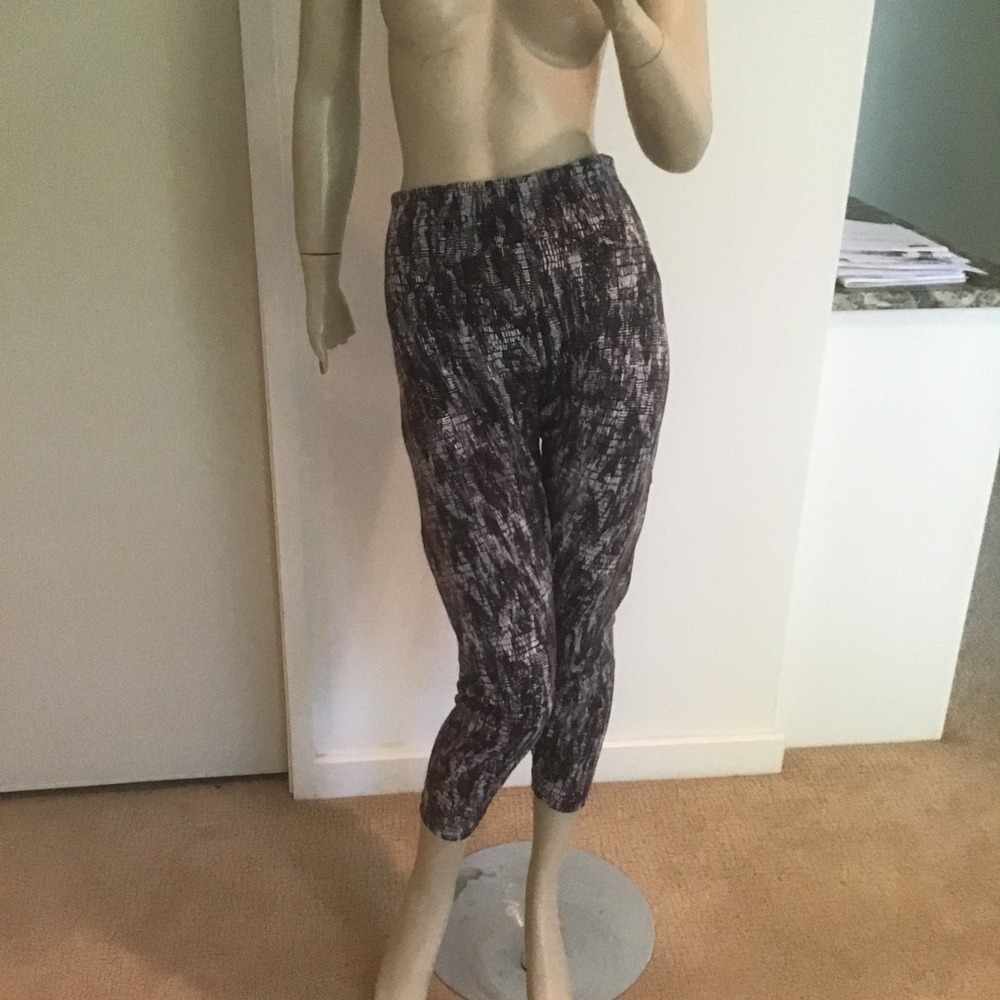 Lululemon InStill High Rise Leggings 14 Lino Slide Alpine White Black Geometric